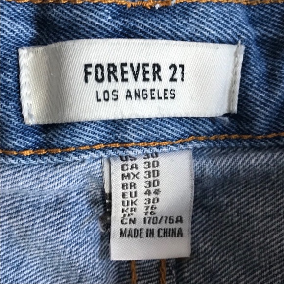 Forever21 jean shorts - Picture 3 of 3